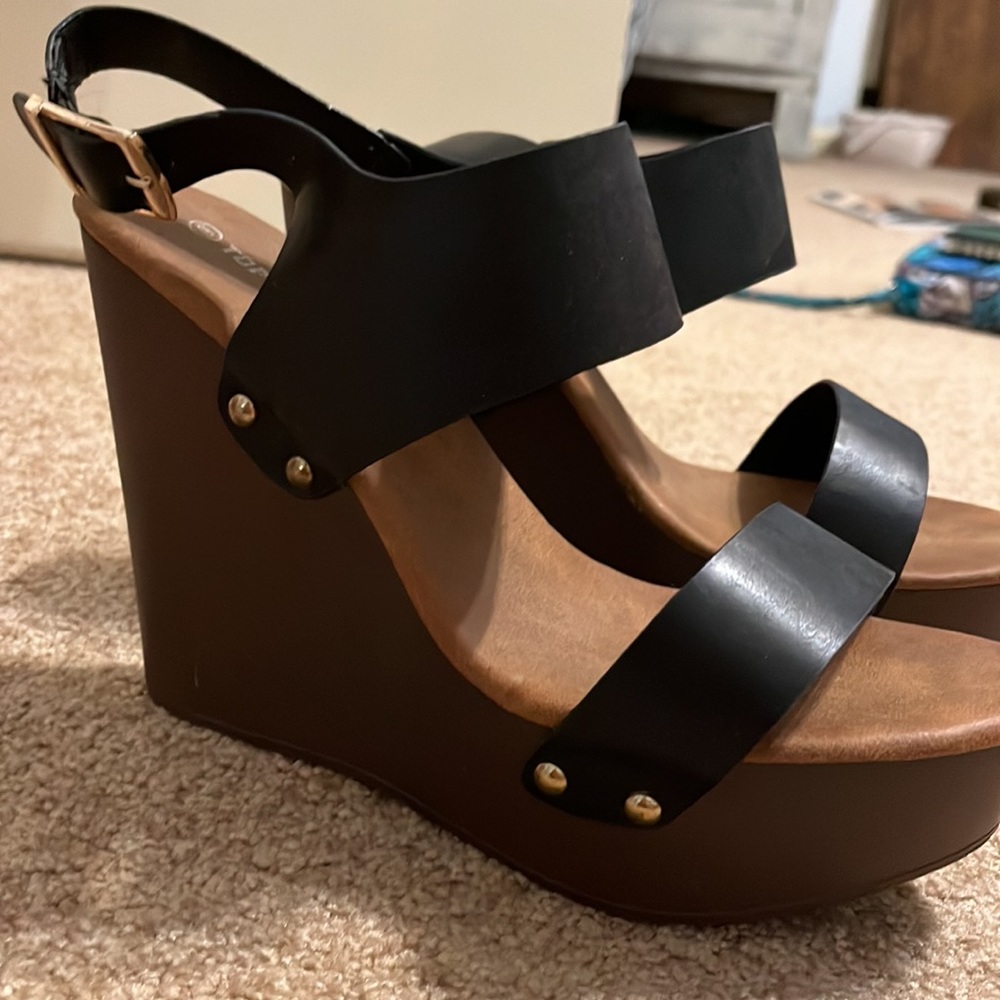 Wedges - Picture 2 of 5